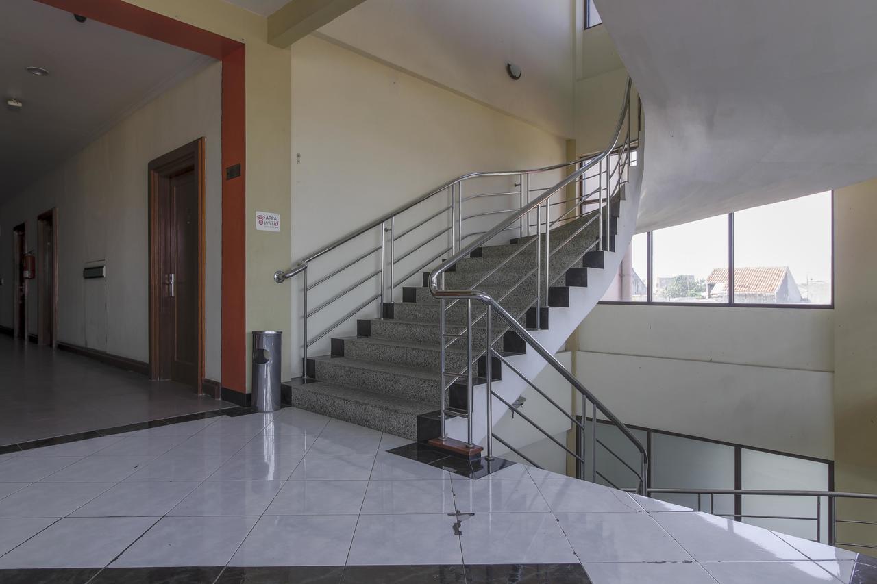 Reddoorz Plus Near Grage City Mall Cirebon Luaran gambar
